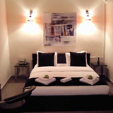 Hostal Oxum Madrid Room photo